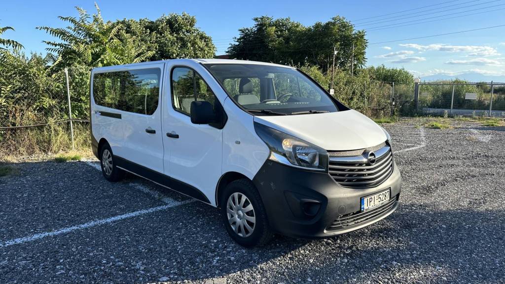 Opel Vivaro 9 Seats Diesel