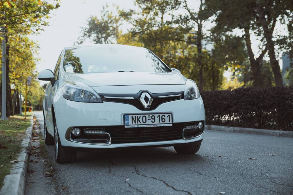 Renault Scenic Automatic Diesel