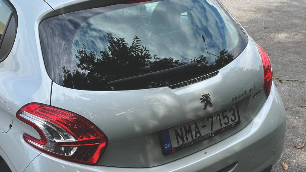 Peugeot 208